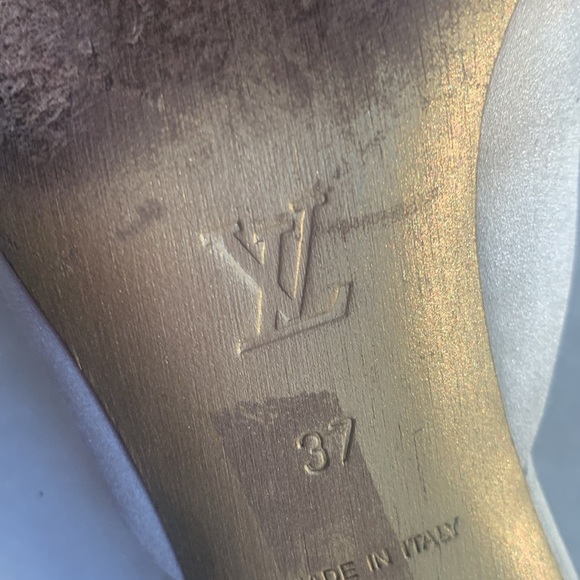 Louis Vuitton Vintage Kitten Heel Satin Jeweled Mules -Adorable. Flaw - Picture 6 of 13